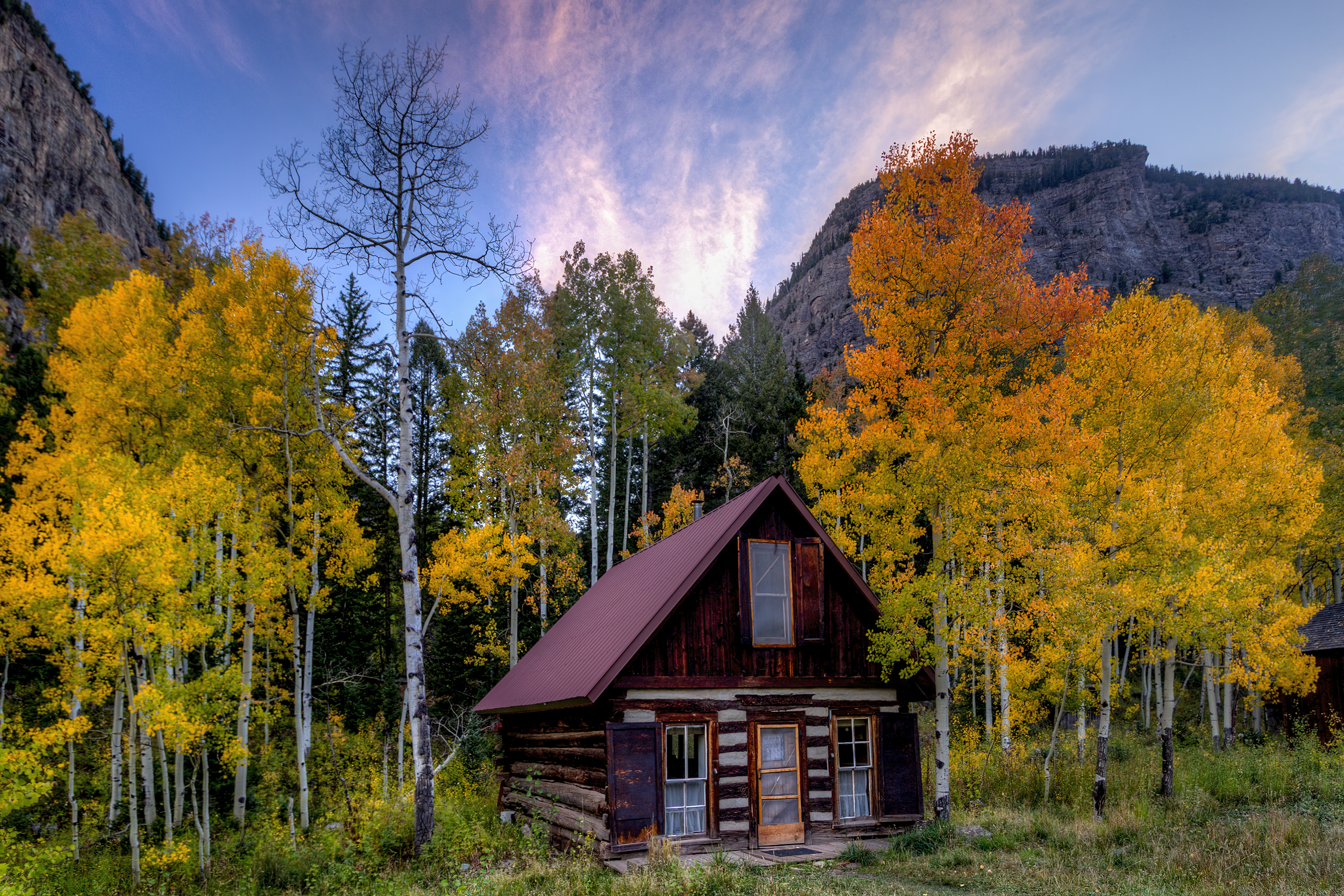 Dutchman Cabin by Tom Heywood Photography